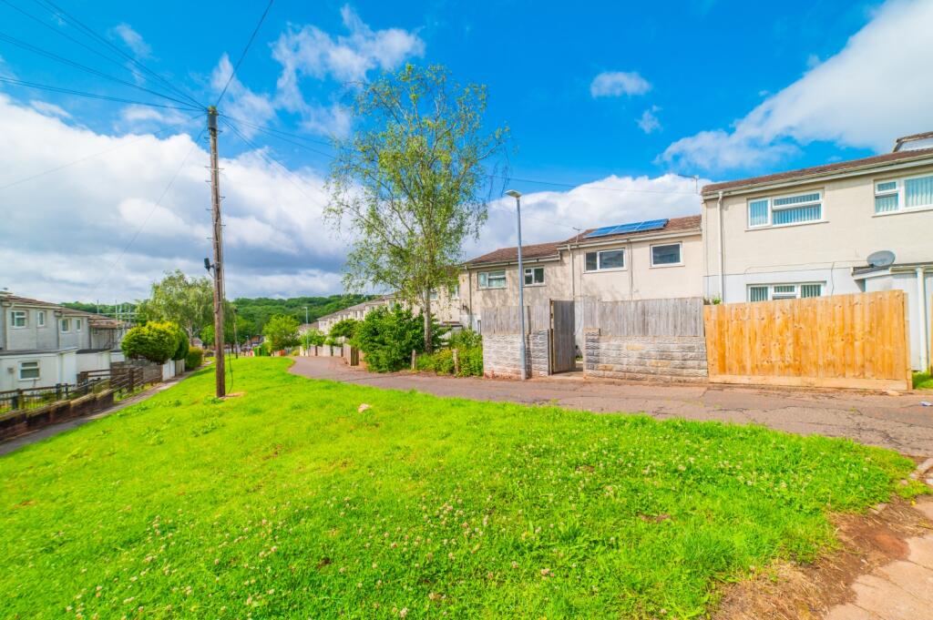 all 02920 454555 to secure your viewing_17