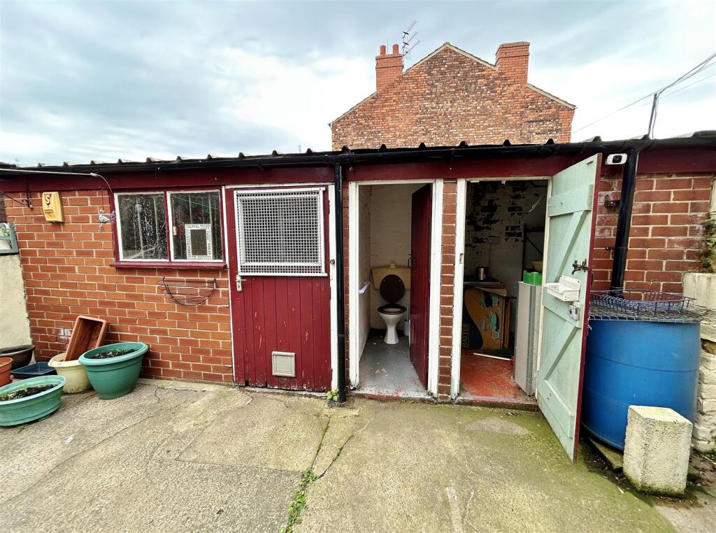 Outbuilding