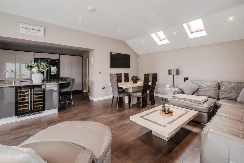Open Plan Living_-3.jpg