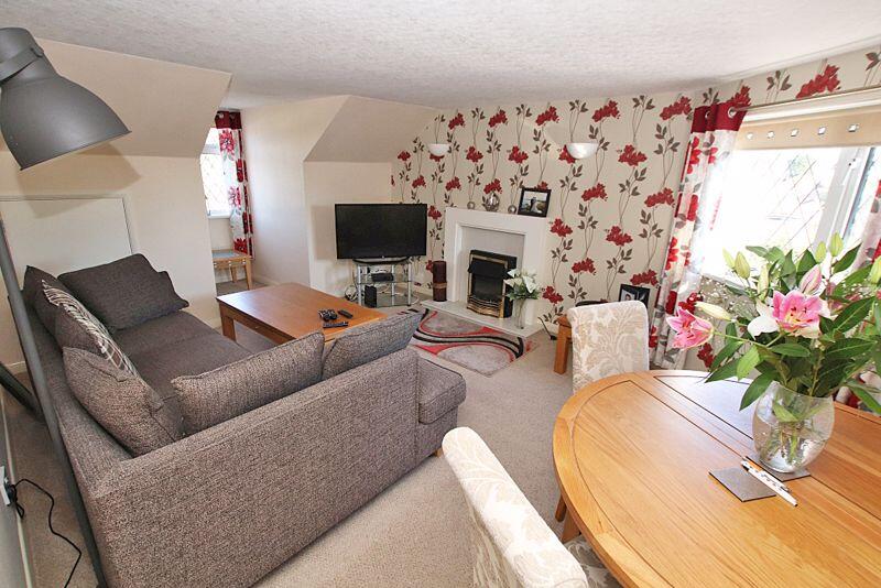 Lounge diner photo 1