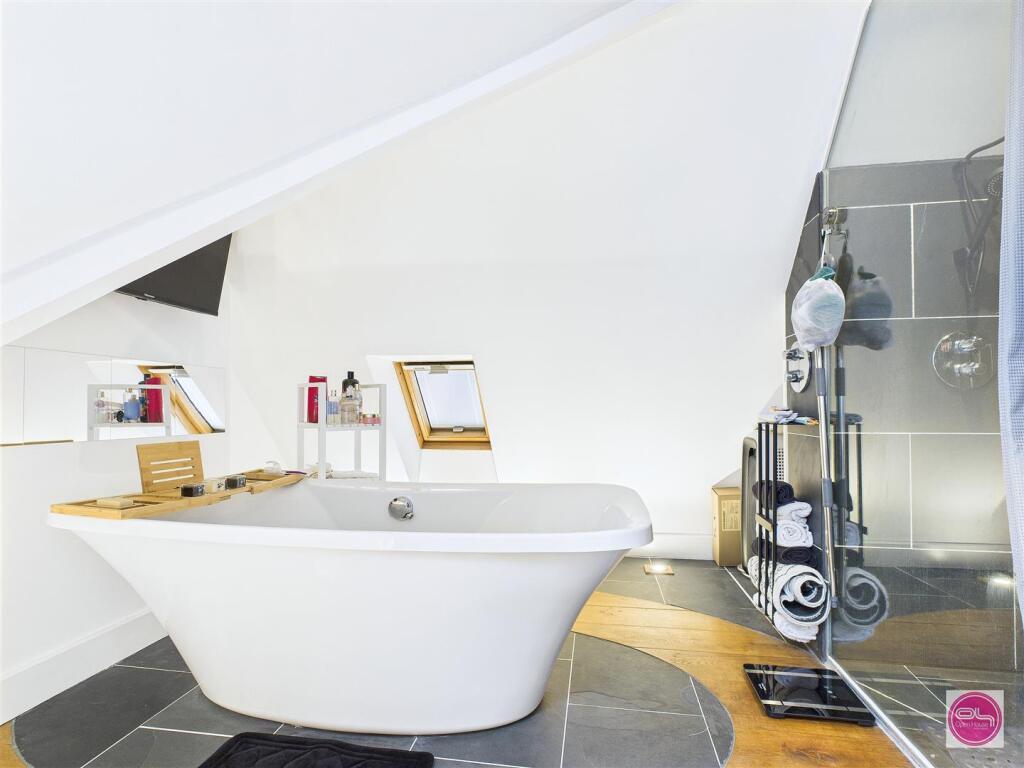 Newhall Road (30).jpg