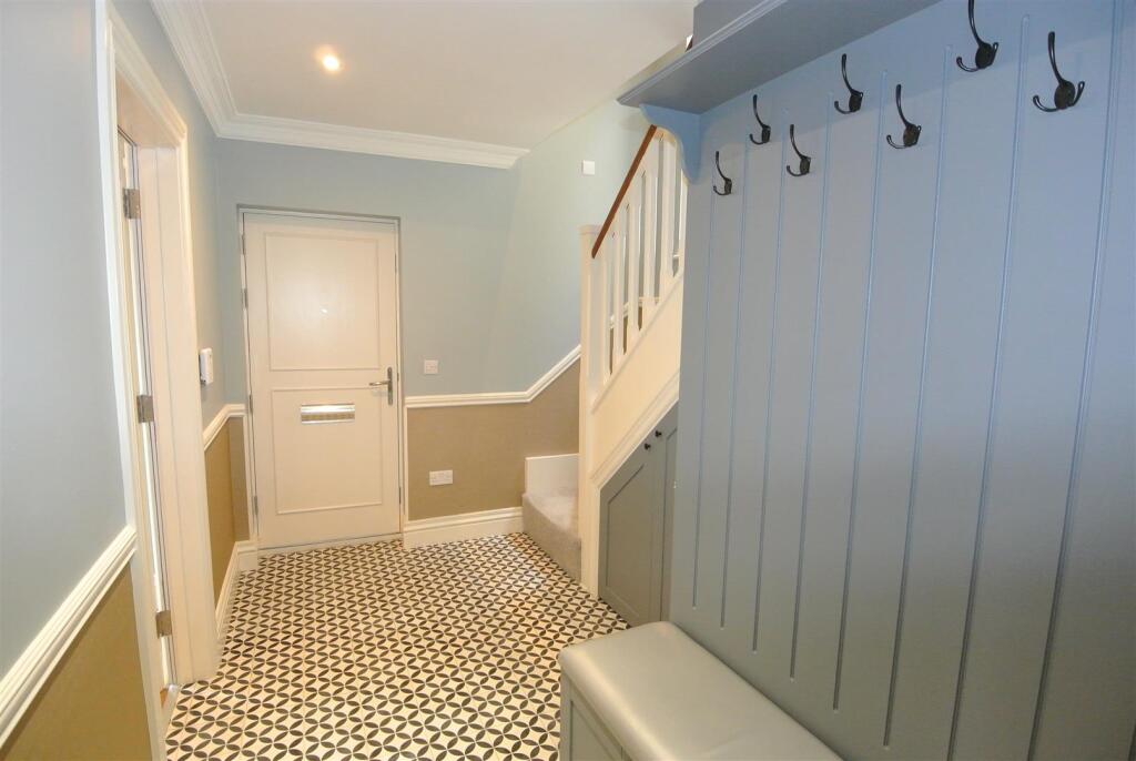 Entrance Hall.JPG