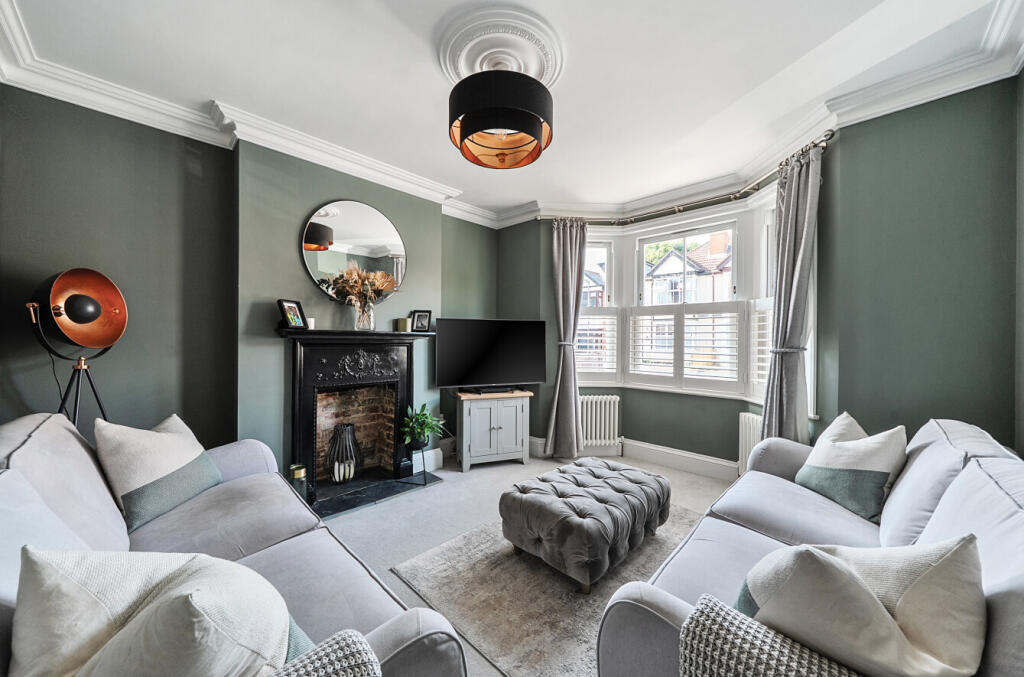 1325461-9-68758bc...