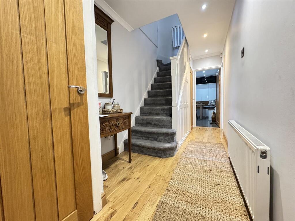 IMG_7995 (Large).JPG