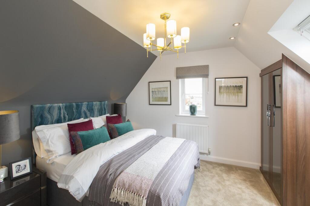 Compton bed 4.jpg