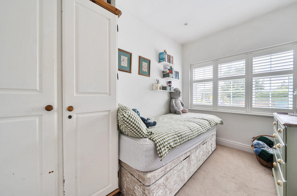 1303308-10-684084...