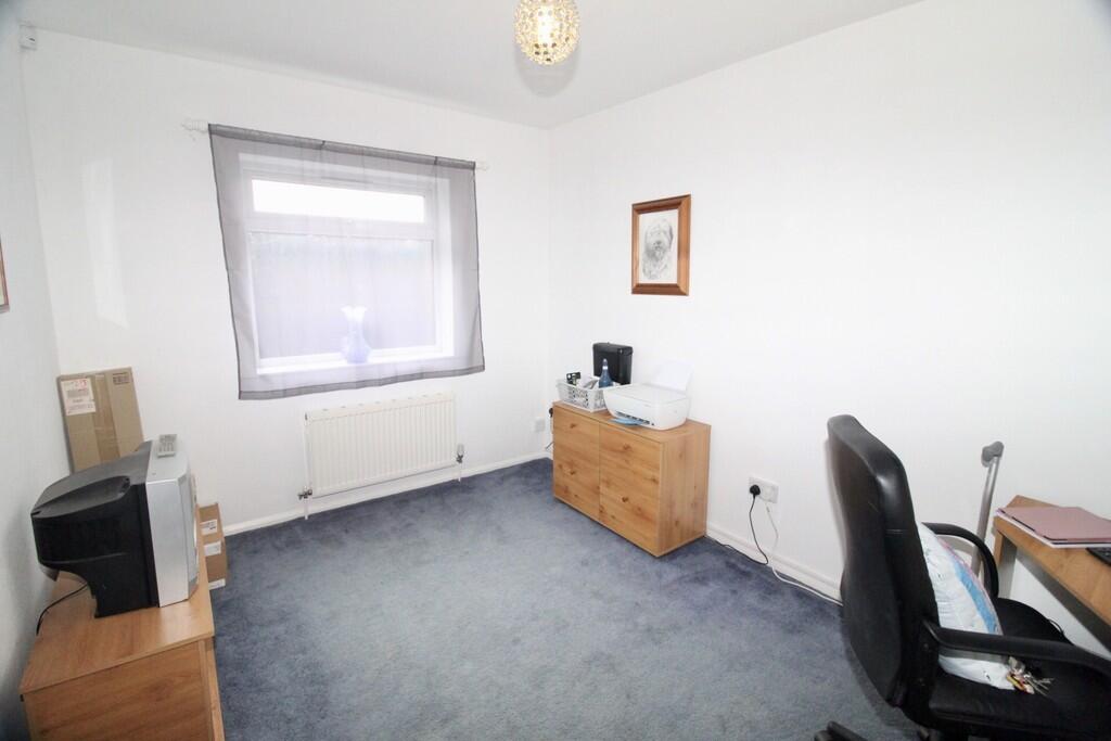 ADFFBC73-6F29-4B4...