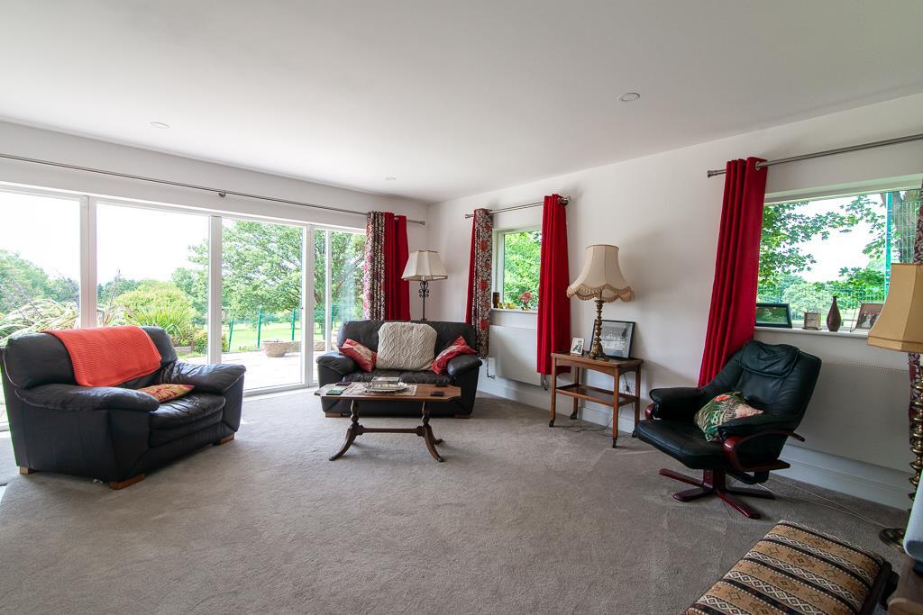 Formal Lounge