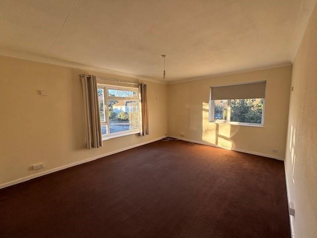Flat 1A High Street, HeadleySitting Room.jpg