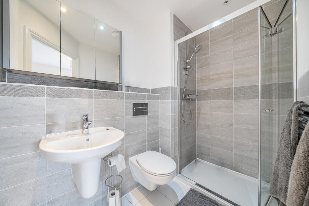 1353253-15-68cbff...