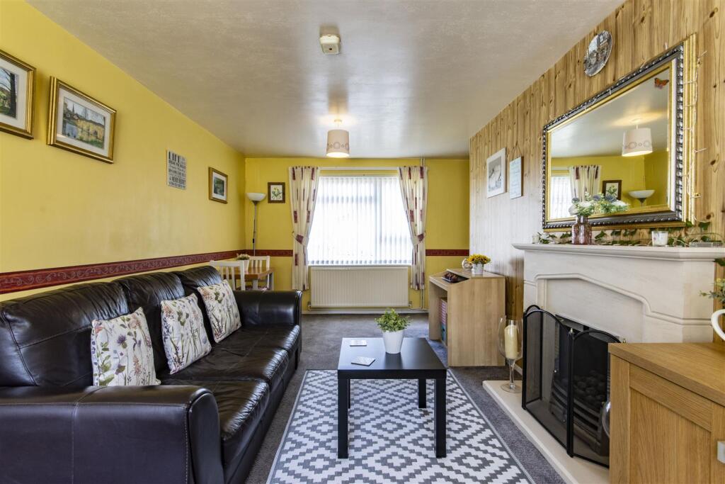 Living/Dining Room