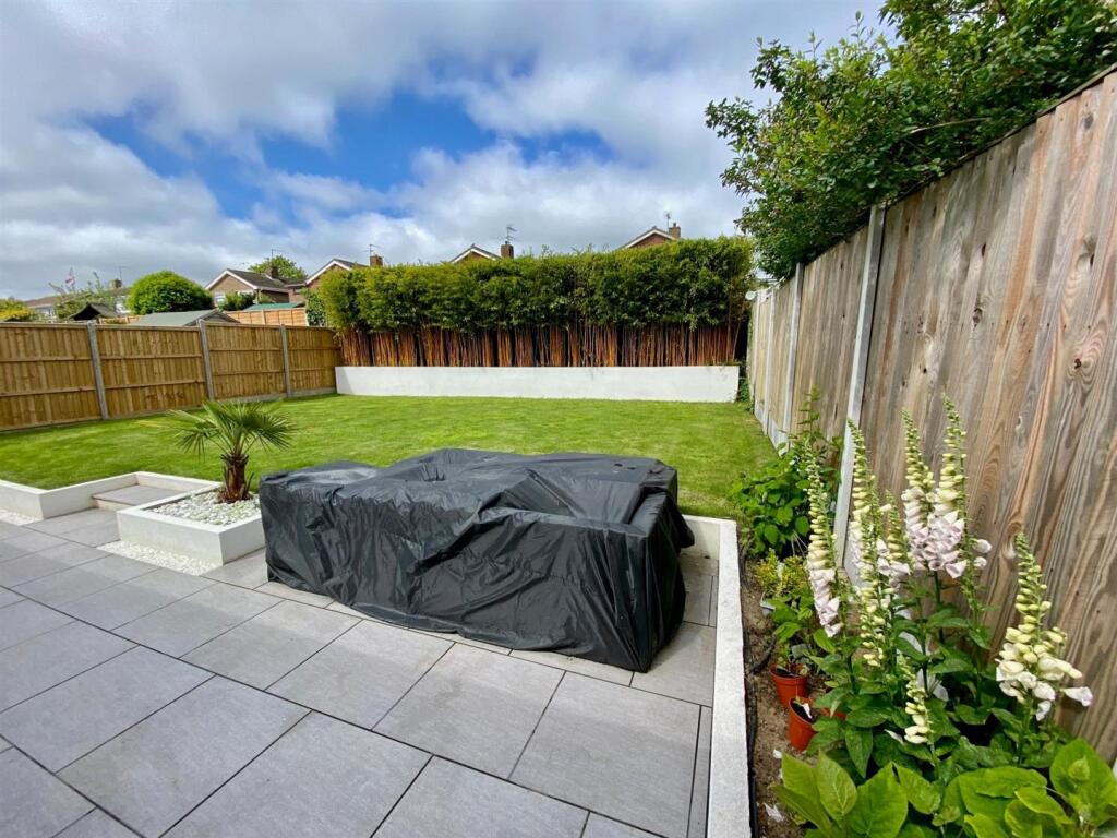 44 Broadwaters (22).jpg