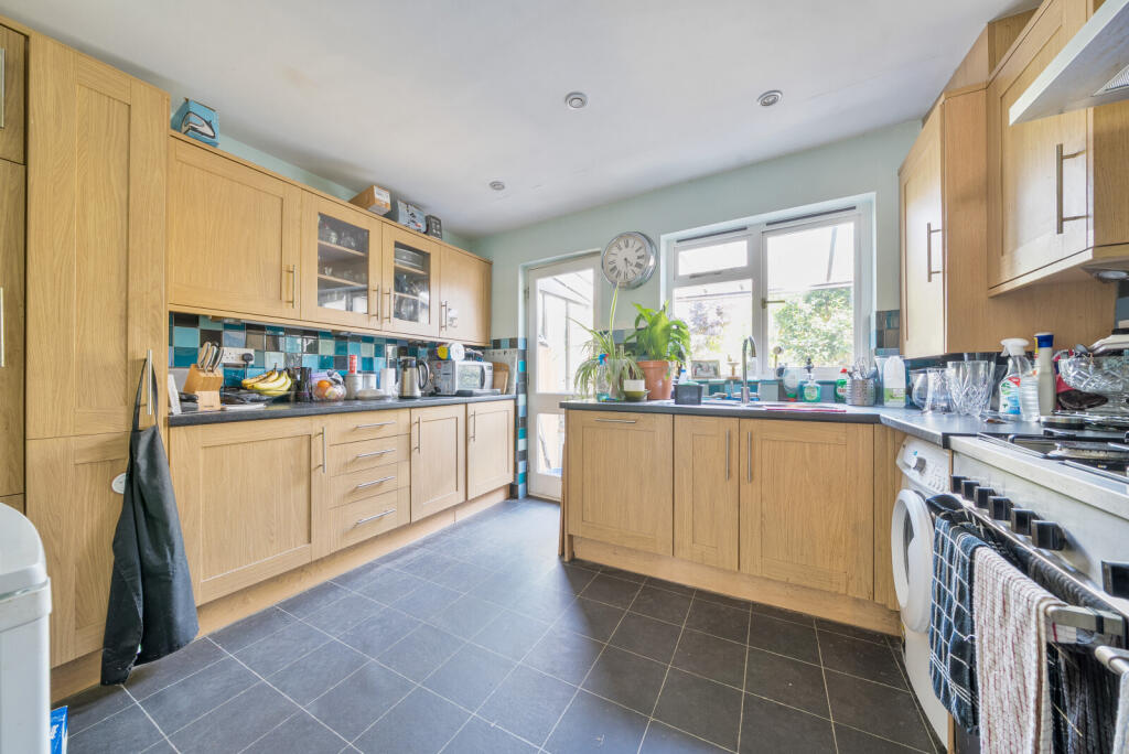 1312559-2-6859633...