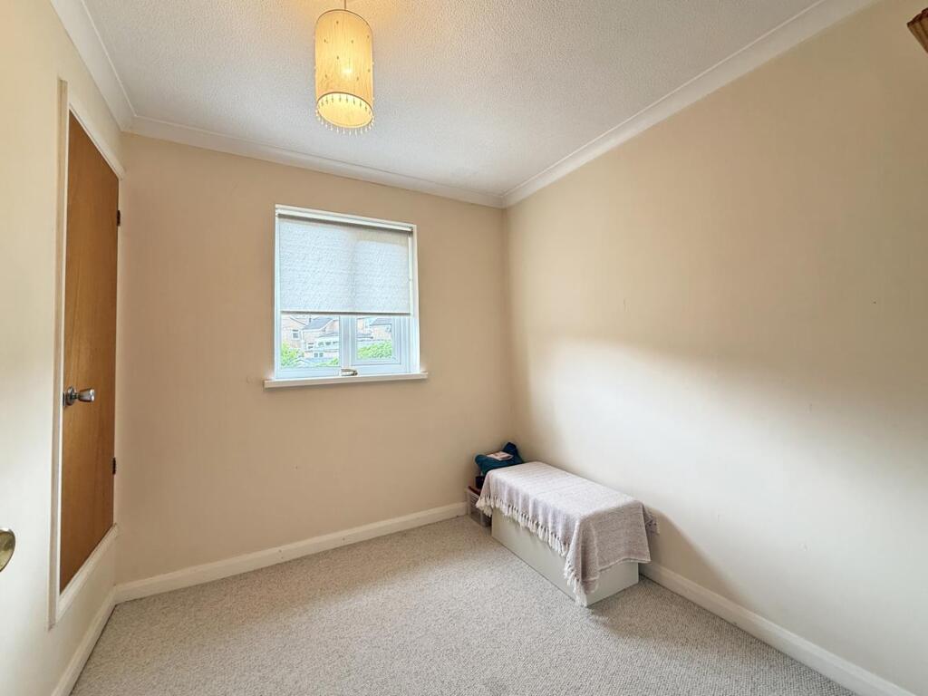 Beaumaris Close 1 - Bed 3.jpg