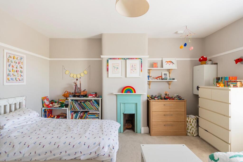 3W9CBN - Bedroom H.jpg