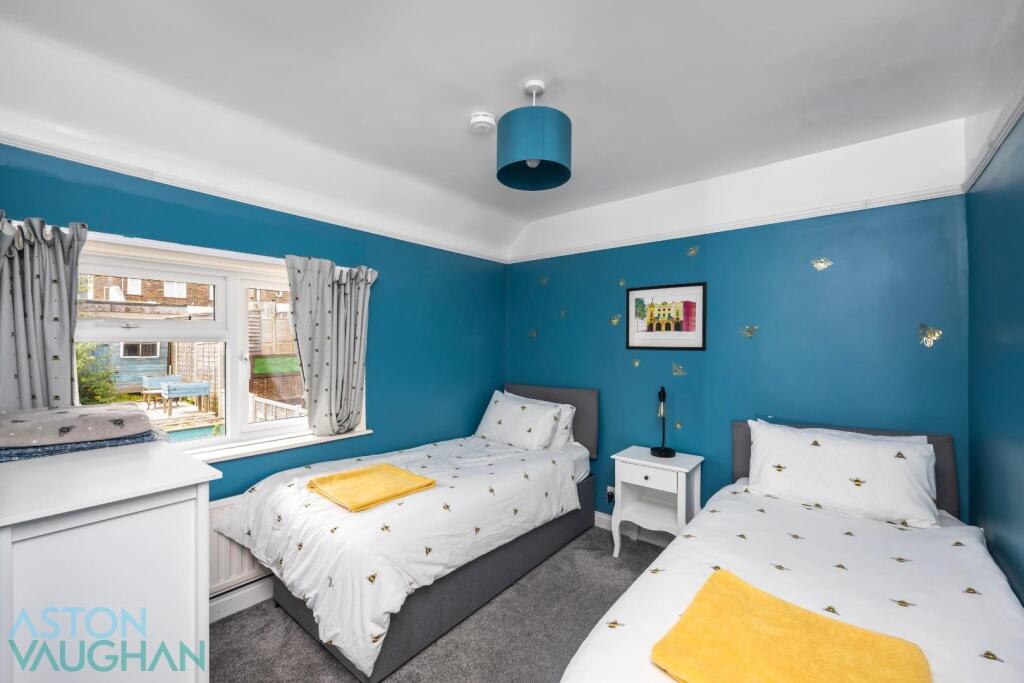 Cowfold Road 17-004.jpg