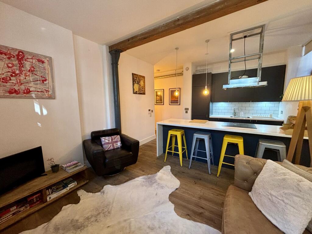 Open Plan Living and Kitchen