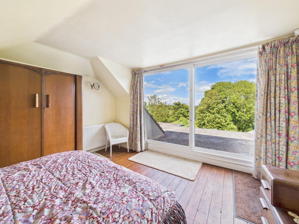 Bedroom One (First Floor)