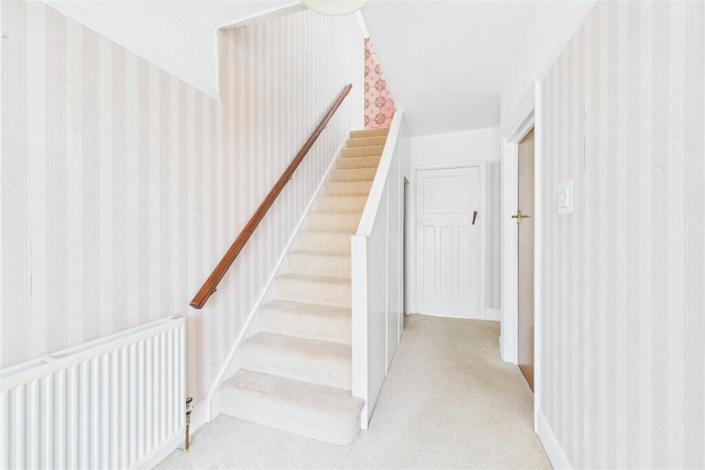 14 Dentwood Grove, Coombe Dingle, Bristol BS9 2QH 