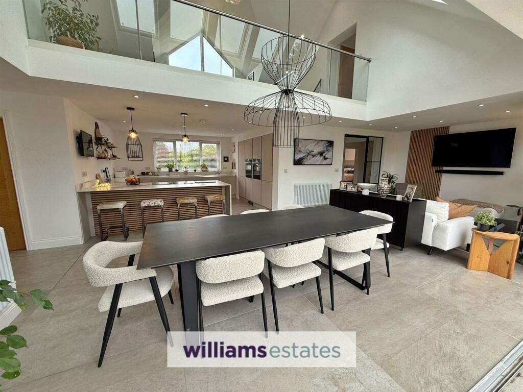 Dining / Kitchen
