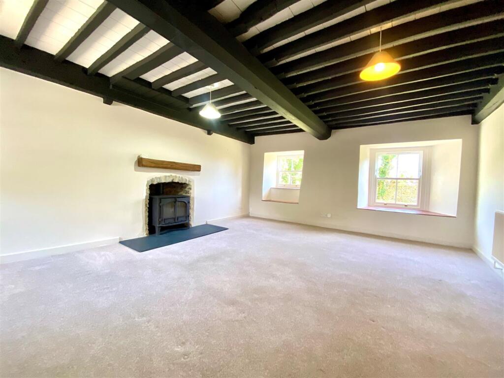 cp sitting room.jpg