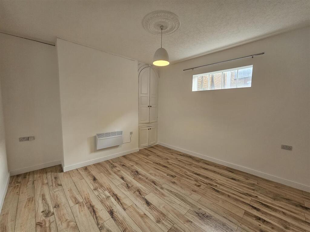 Bedroom/Living Space