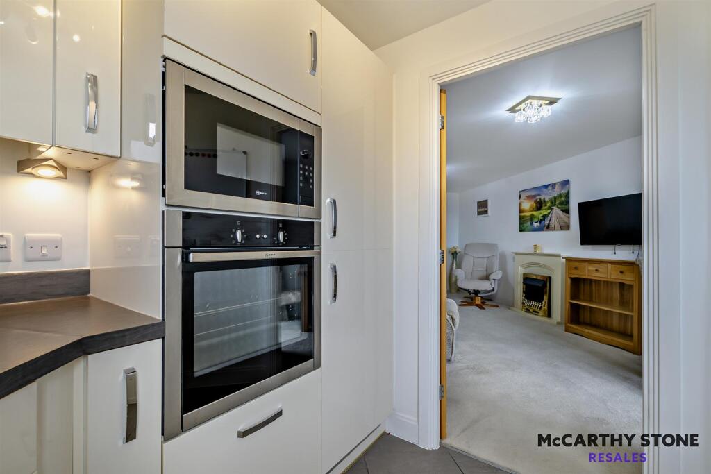8629198-interior08-800.jpg
