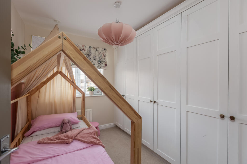 Westfield Avenue 18 Bedroom 4