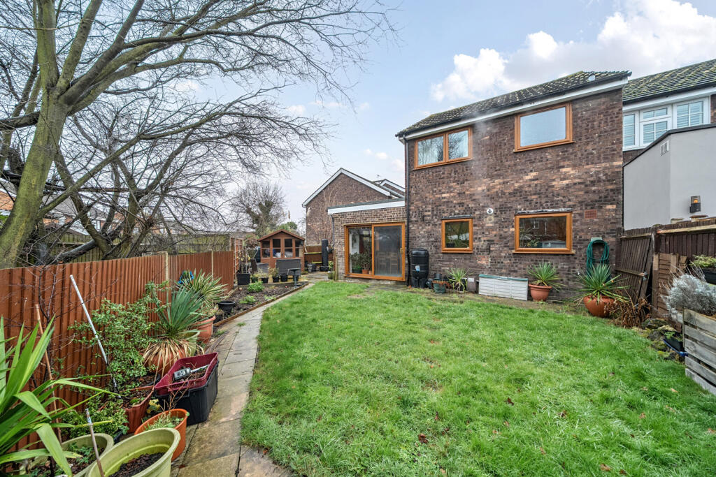 1395674-20-695fb0...