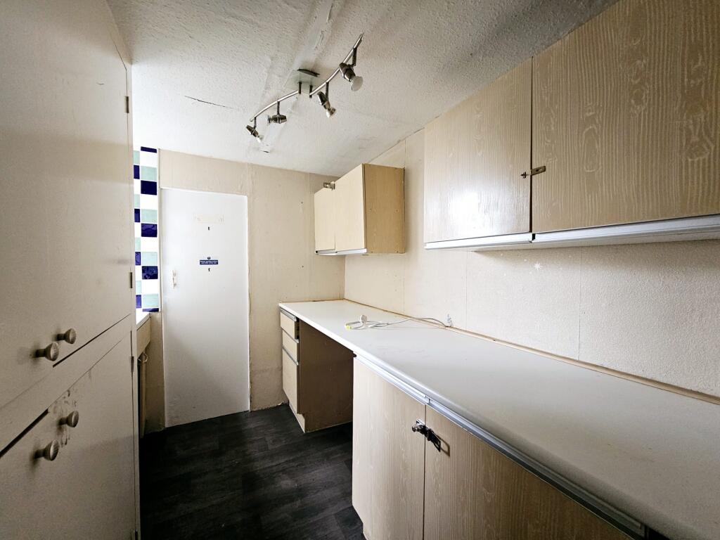 83a6efeb-eeac-4148-8f57-1b29474eaaaa