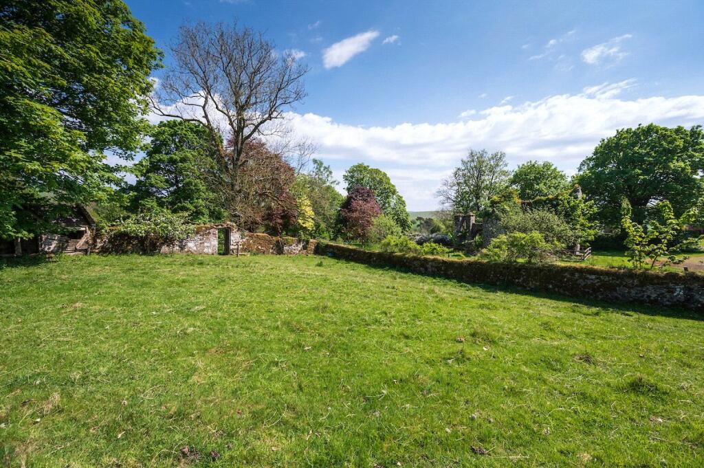 Walled Garden/Field