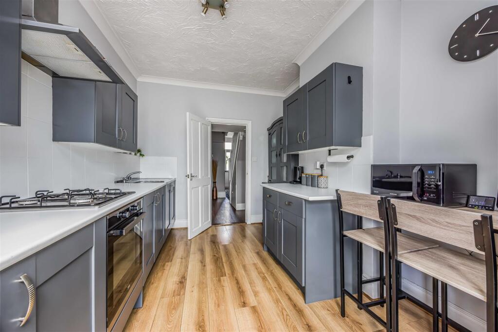 6 Seafield Road, Baffins-Small-PorticoMarketing-So