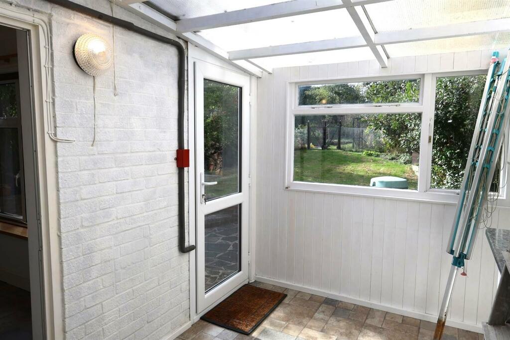 SUN ROOM
