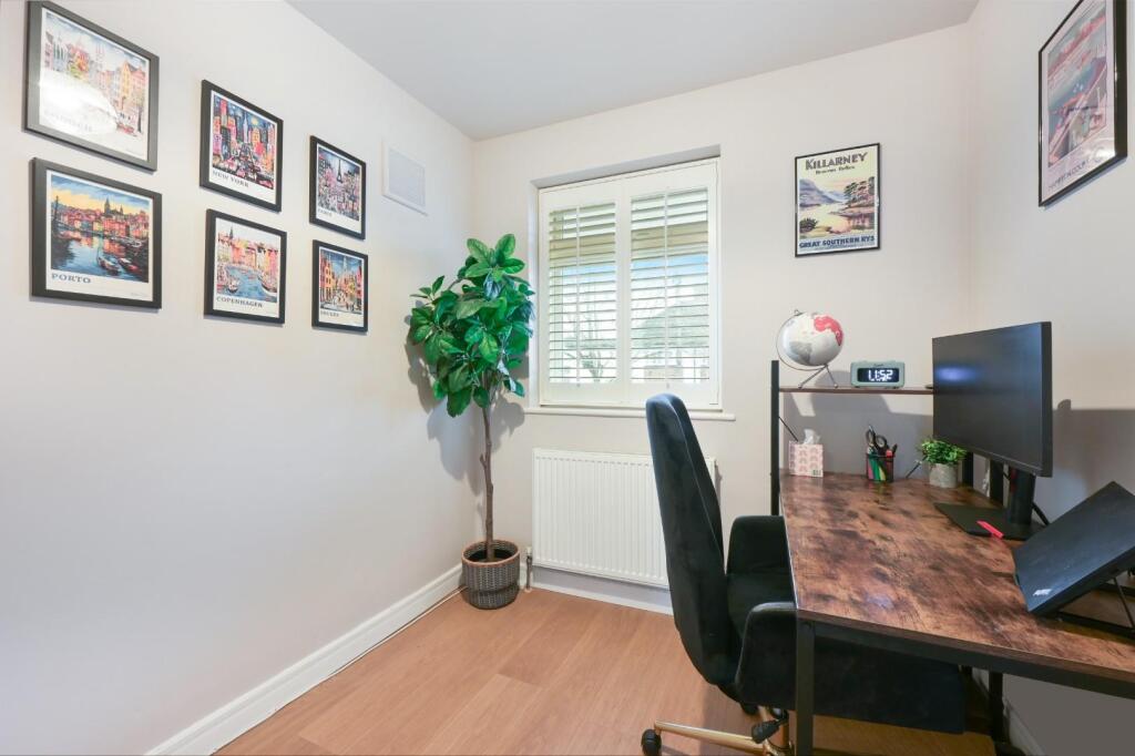 MORTIMER CRESCENT (13).jpg