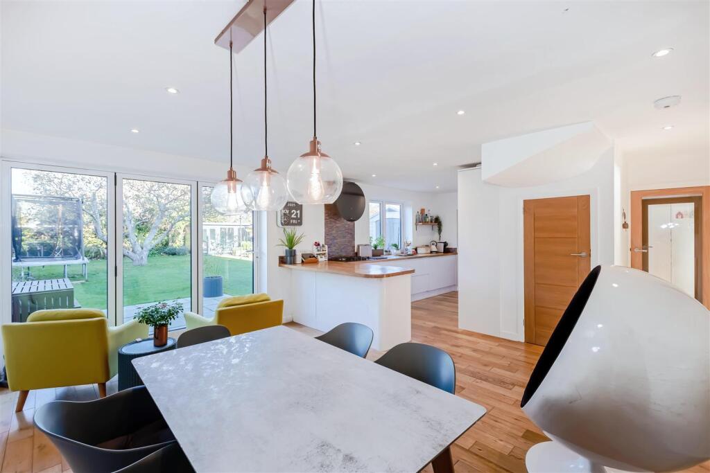 Anscombe Close_13.jpg