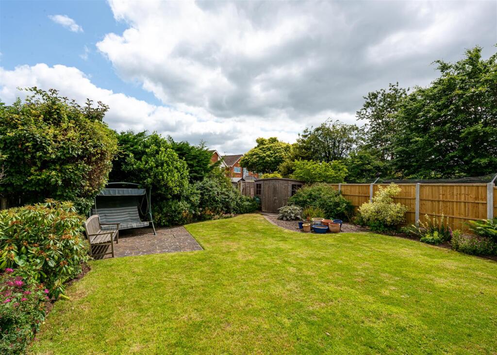 16 Rudge Road-garden2.jpg