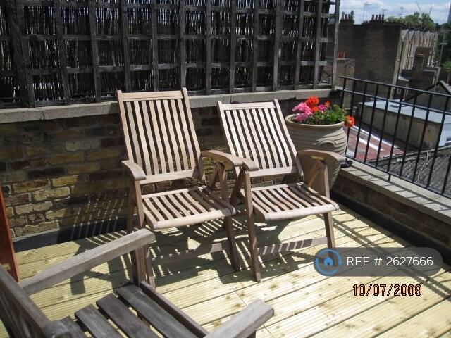 Sunny South Facing Roof Terrace