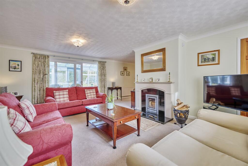 4 Meadowgate Woodnewton-13 (2).jpg