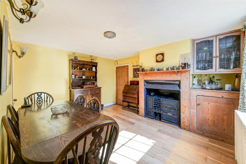 SADDLECOMBE COTTAGE  (6).jpg