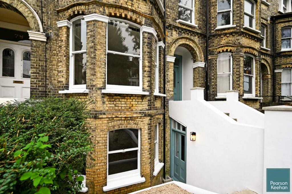 76 Denmark Villas, BN3 (1).jpg