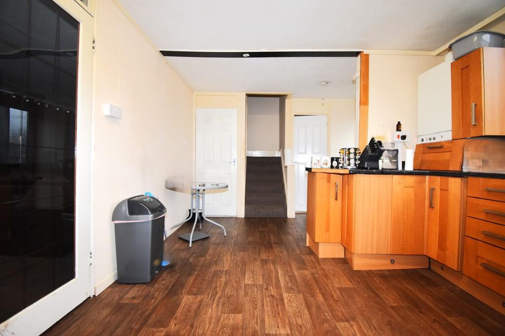 Kitchen 3