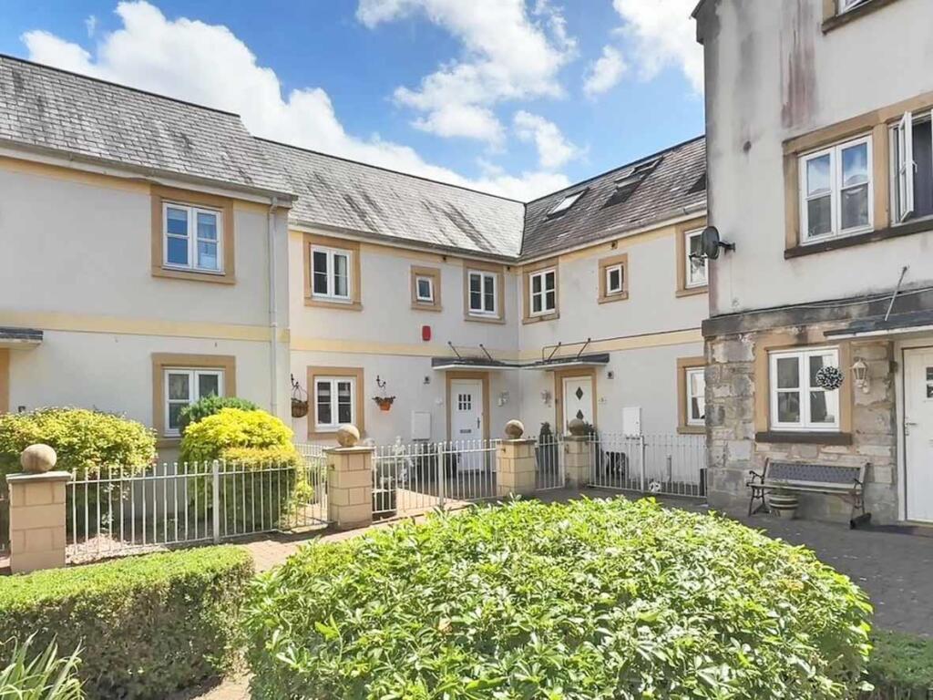 Captains Gardens 7 Front For Inside.jpg