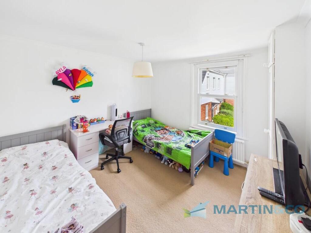 CAM02145G0-PR0076...