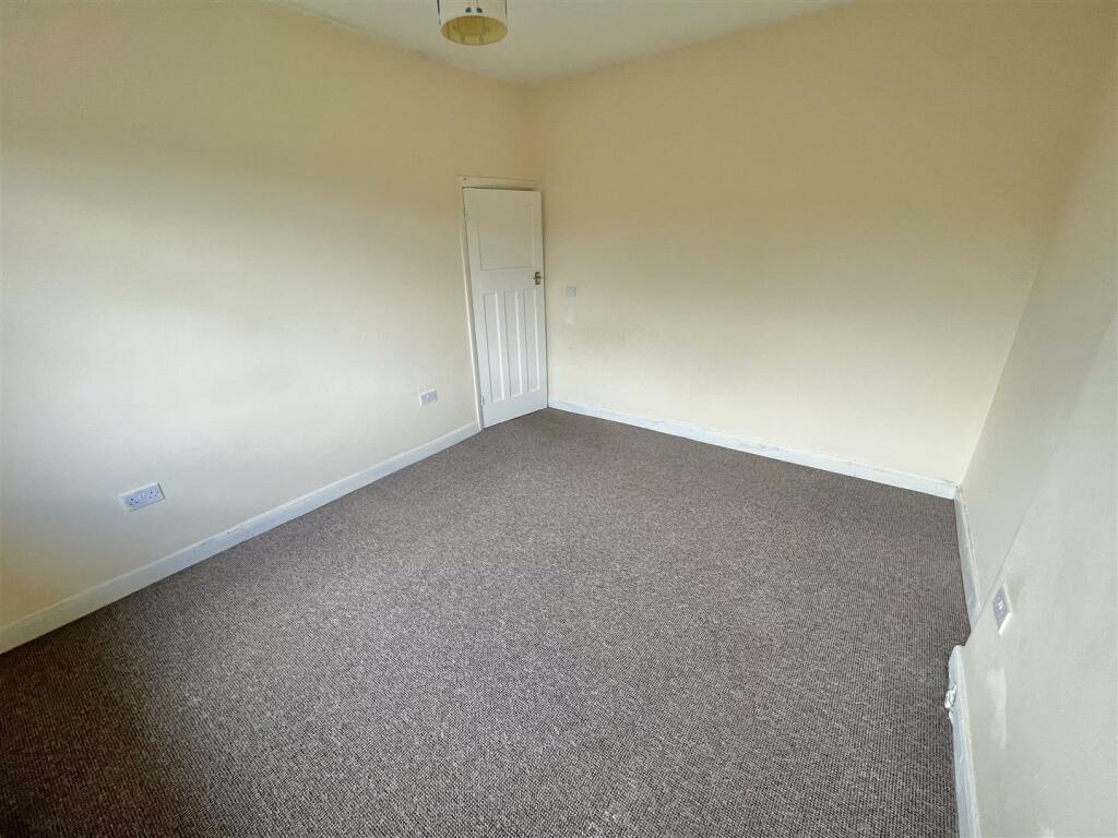 Bedroom 2 Aspect 2.jpg