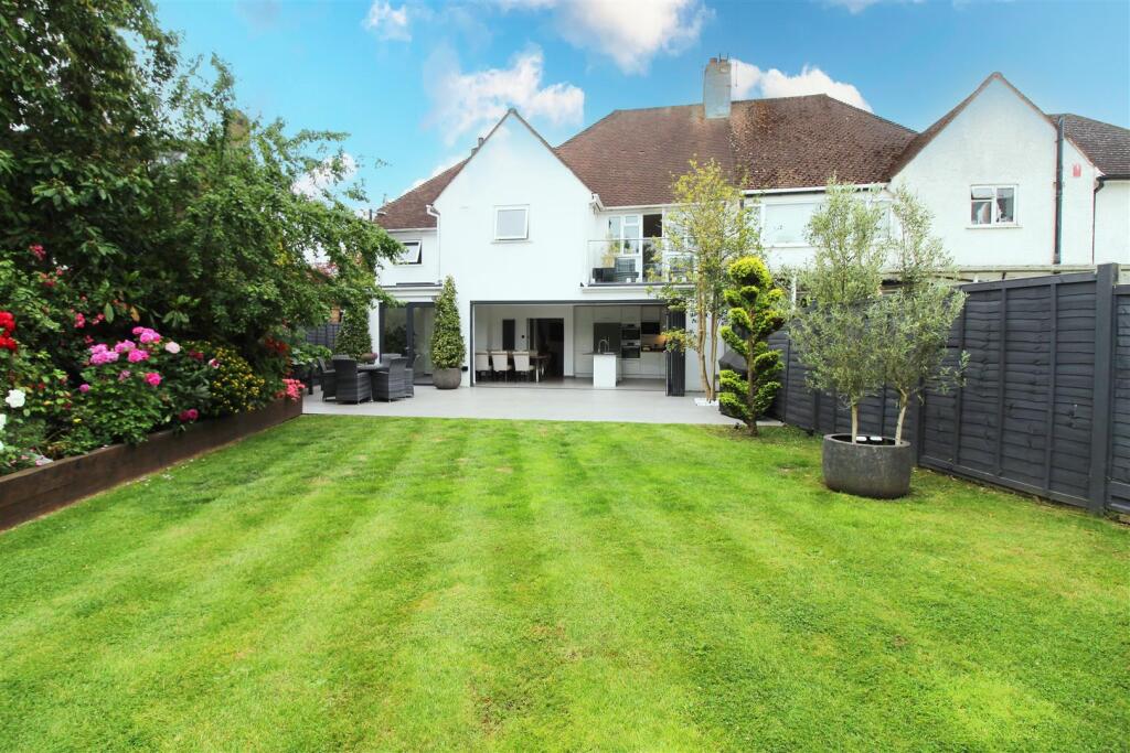 New Rear Garden (2).JPG