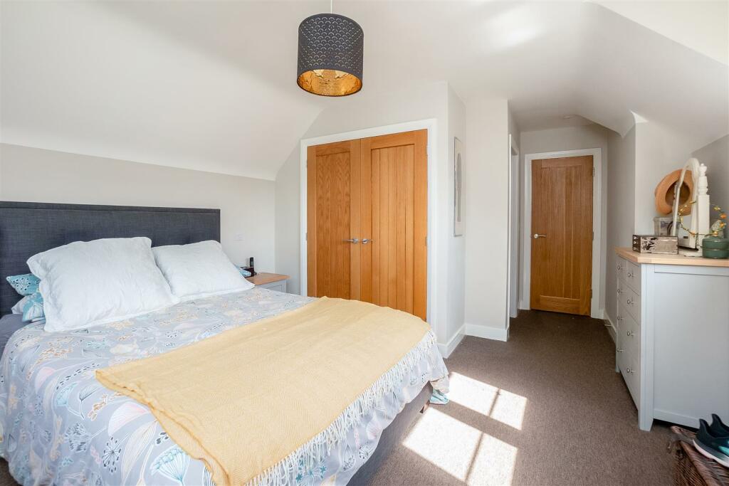 1 Graces Court-14.jpg