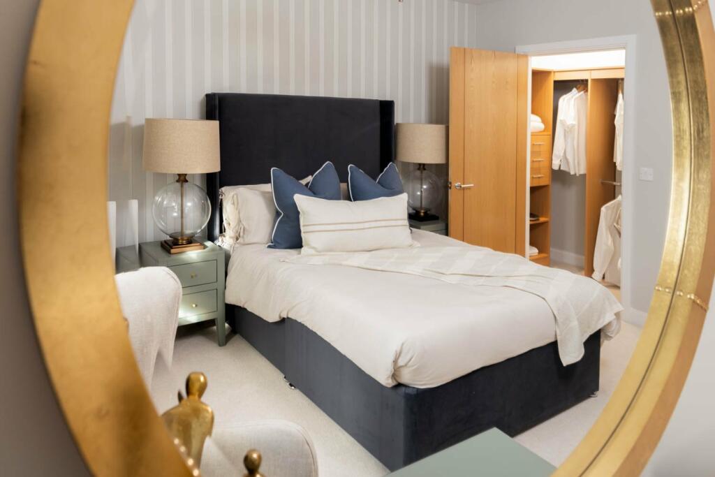 Hawkesbury Place, Stow-on-the-Wold - Typical Bedroom