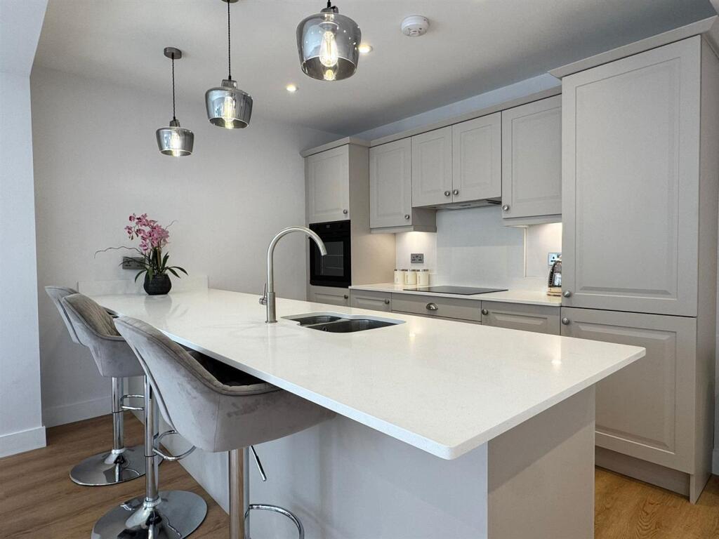 Breakfast Kitchen
