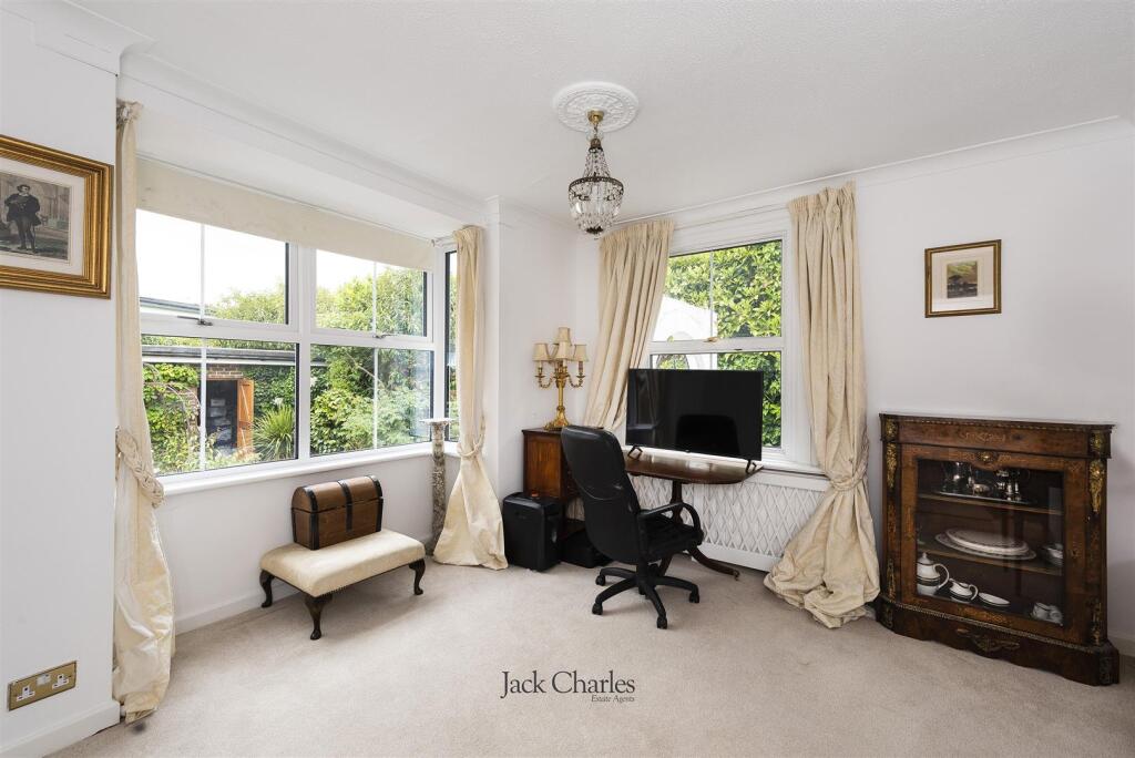 69 Cornwallis Avenue, TN10 4ET 007.jpg