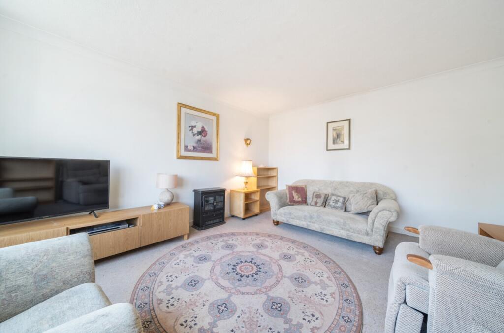 1372656-15-68fab2e37ca98